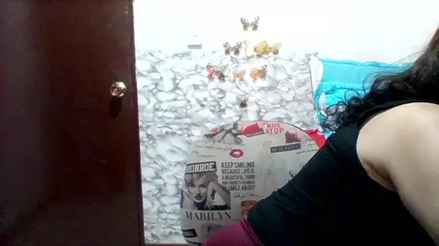 Snapshot of Alisson_brand chatting on 05-15-26, 04:58 Alisson brand online show from 05-15-26, 04:58