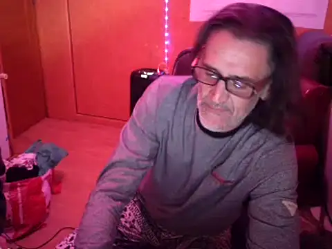 Lia Y PatrickX online show from 11-27-25, 10:56