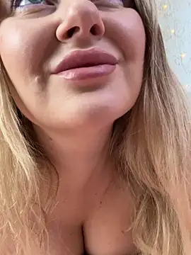 LadyLolyPop  online show from 03-01-25, 03:43