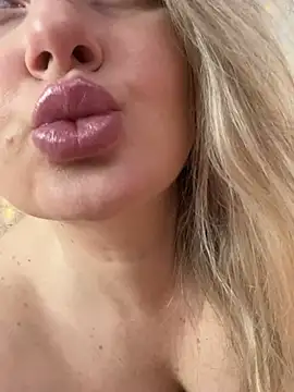 LadyLolyPop  online show from 03-11-25, 02:54