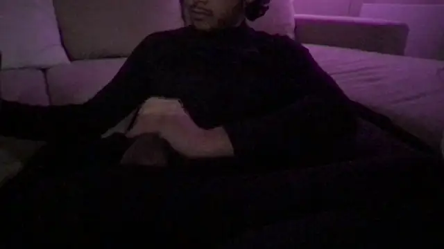 Snapshot of iwantfuckbby chatting on 02-06-25, 02:37 iwantfuckbby online show from 02-06-25, 02:37