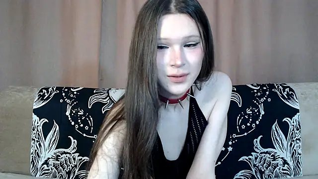 Snapshot of Sexpired_Princess chatting on 09-14-25, 04:55 Sexpired Princess online show from 09-14-25, 04:55