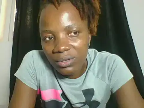 Snapshot of AfricanPrincess24 chatting on 03-10-25, 11:42 AfricanPrincess24 online show from 03-10-25, 11:42