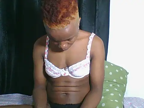 Snapshot of AfricanPrincess24 chatting on 09-10-25, 05:24 AfricanPrincess24 online show from 09-10-25, 05:24