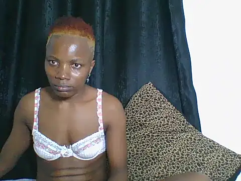 Snapshot of AfricanPrincess24 chatting on 09-13-25, 06:40 AfricanPrincess24 online show from 09-13-25, 06:40
