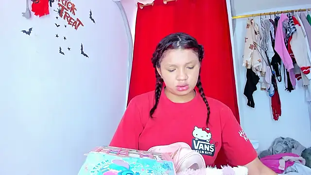 Emily Coper18 online show from 10-26-25, 01:28