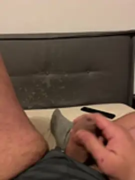 Snapshot of Angeloggaa chatting on 01-12-26, 05:18 Angeloggaa online show from 01-12-26, 05:18