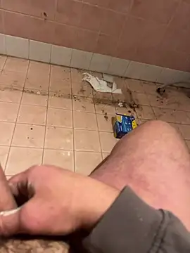 Snapshot of Angeloggaa chatting on 03-07-26, 05:21 Angeloggaa online show from 03-07-26, 05:21