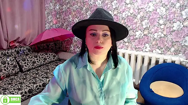 Julia-ru online show from 02-01-25, 09:40