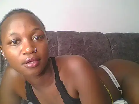 Snapshot of MissLilly1 chatting on 12-04-24, 03:15 MissLilly1 online show from 12-04-24, 03:15