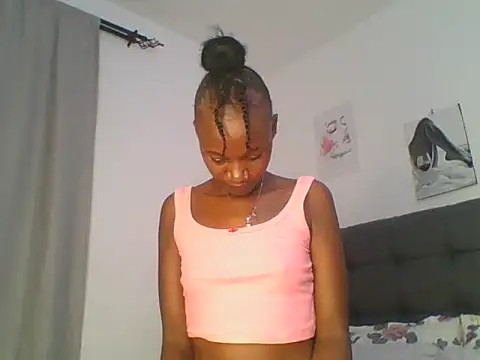 Snapshot of MissLilly1 chatting on 12-17-25, 05:08 MissLilly1 online show from 12-17-25, 05:08