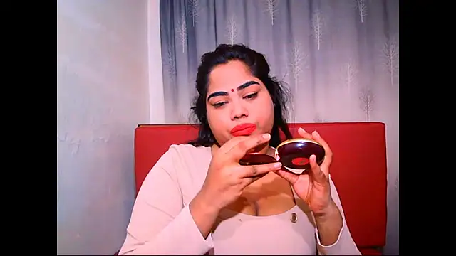 Indian Lola00 online show from 10-26-25, 06:19