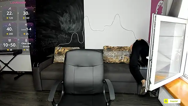 EmmyGreans online show from 09-22-25, 12:18