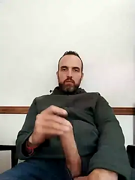 Snapshot of leon3875 chatting on 12-04-24, 03:32 leon3875 online show from 12-04-24, 03:32