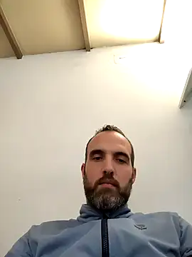 Snapshot of leon3875 chatting on 03-12-25, 03:29 leon3875 online show from 03-12-25, 03:29