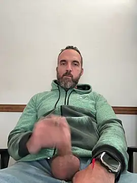 leon3875 online show from 04-15-26, 03:19