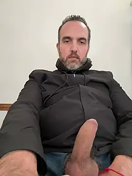 Snapshot of leon3875 chatting on 07-29-26, 03:21 leon3875 online show from 07-29-26, 03:21