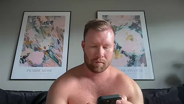 Snapshot of swekingxx chatting on 06-15-26, 03:36 swekingxx online show from 06-15-26, 03:36