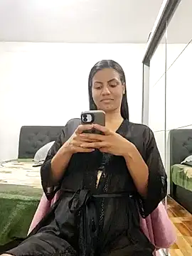 Bella Anjoss online show from 01-08-25, 12:17