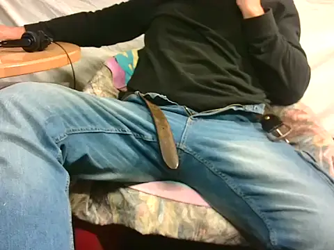 Giulio35 Pika online show from 11-04-25, 04:06