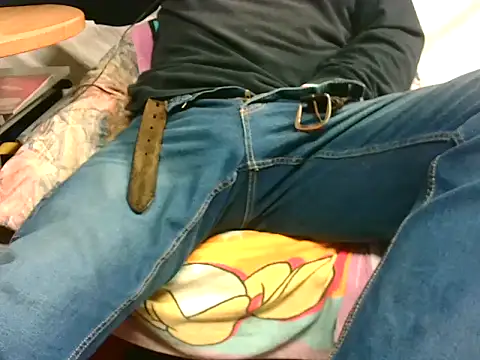 Giulio35 Pika online show from 11-15-25, 08:27