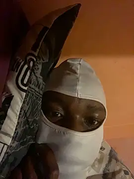 Snapshot of unknownpstar chatting on 10-04-25, 11:03 unknownpstar online show from 10-04-25, 11:03