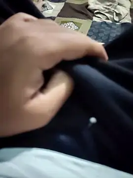 Snapshot of ind_6inc chatting on 12-19-25, 12:45 ind 6inc online show from 12-19-25, 12:45