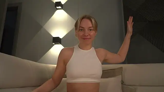 Snapshot of -Snowwwy- chatting on 03-14-25, 07:23 -Snowwwy- online show from 03-14-25, 07:23