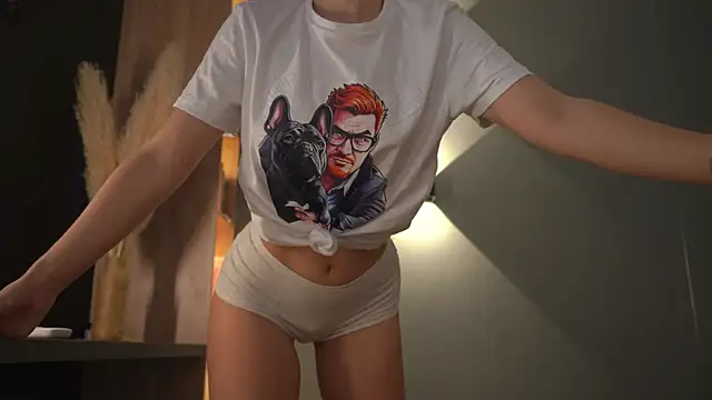 Snapshot of -Snowwwy- chatting on 03-17-25, 02:12 -Snowwwy- online show from 03-17-25, 02:12