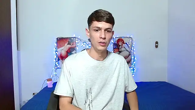 Snapshot of Lucho-Cole chatting on 03-19-26, 11:09 Lucho-Cole online show from 03-19-26, 11:09