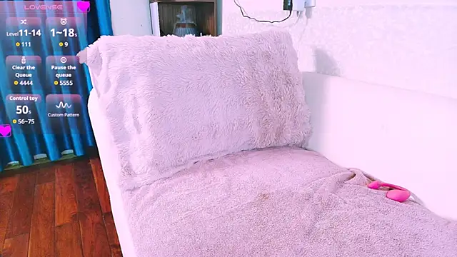 Lee Mi online show from 12-19-25, 01:40