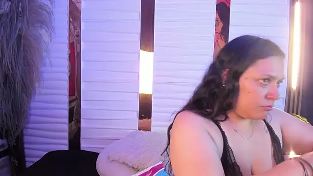 Biiancacox online show from 11-13-25, 03:05