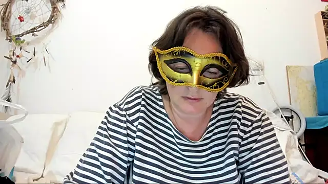 Snapshot of IsraeliMilf chatting on 01-05-25, 09:03 IsraeliMilf online show from 01-05-25, 09:03