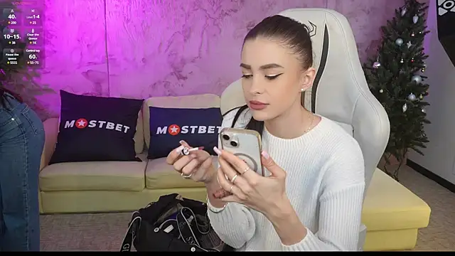 Tina Breeze online show from 12-28-24, 11:41