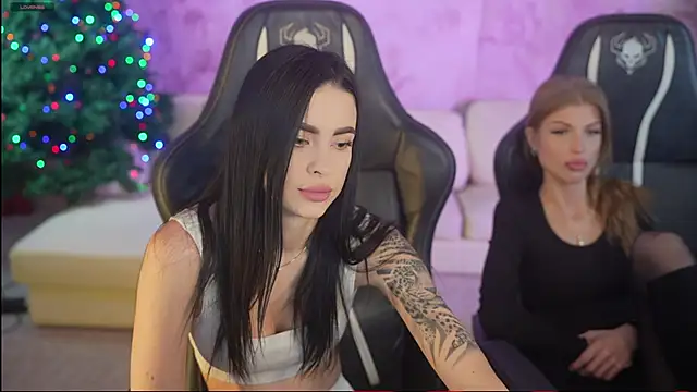 Snapshot of Tina_Breeze chatting on 01-16-26, 08:29 Tina Breeze online show from 01-16-26, 08:29