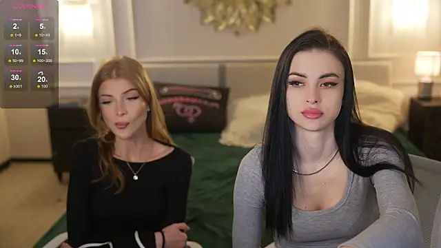 Snapshot of Tina_Breeze chatting on 02-18-26, 08:21 Tina Breeze online show from 02-18-26, 08:21