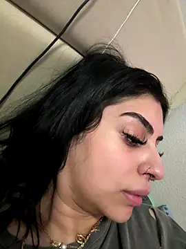 Snapshot of ThickerThanYoBitch chatting on 10-08-25, 03:15 ThickerThanYoBitch online show from 10-08-25, 03:15