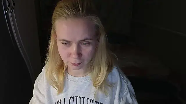 Snapshot of Riley_Roo chatting on 02-22-26, 05:11 Riley Roo online show from 02-22-26, 05:11