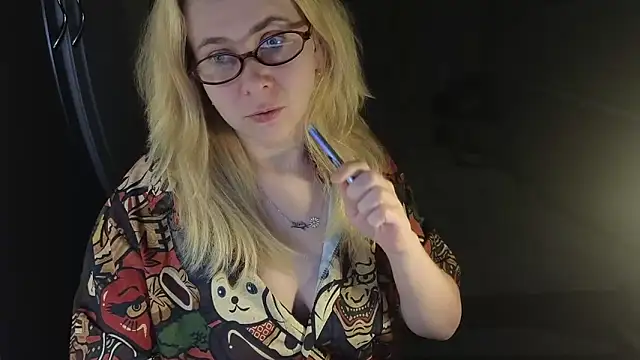 Snapshot of Riley_Roo chatting on 03-03-26, 05:19 Riley Roo online show from 03-03-26, 05:19