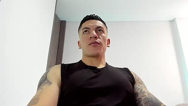 Snapshot of aquiles_51 chatting on 07-09-26, 06:23 aquiles 51 online show from 07-09-26, 06:23