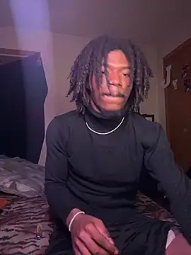 Snapshot of lolalaii chatting on 10-28-25, 01:53 lolalaii online show from 10-28-25, 01:53