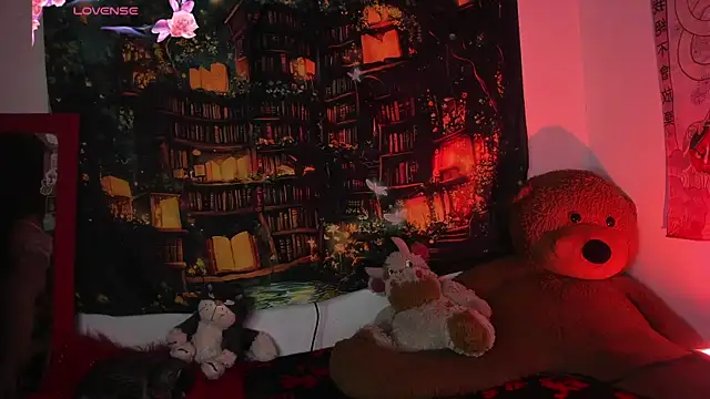 Snapshot of Elena-Rosse chatting on 01-14-26, 01:55 Elena-Rosse online show from 01-14-26, 01:55