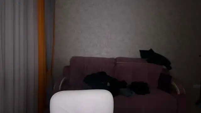 Snapshot of kiopiggy chatting on 12-19-25, 05:31 kiopiggy online show from 12-19-25, 05:31