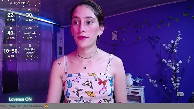 IsaBaileys  online show from 10-05-25, 08:07