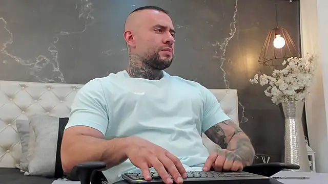 BruceDallas online show from 03-11-25, 11:04