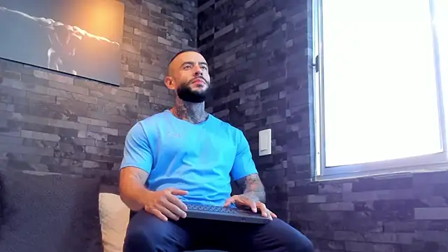 BruceDallas online show from 10-02-25, 09:44