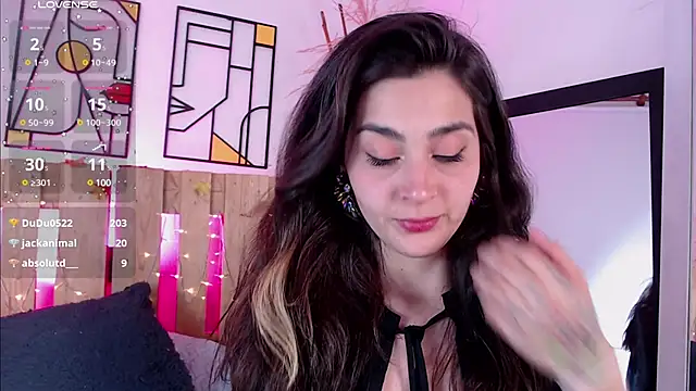 Snapshot of emily_amaya chatting on 03-11-25, 11:26 emily amaya online show from 03-11-25, 11:26