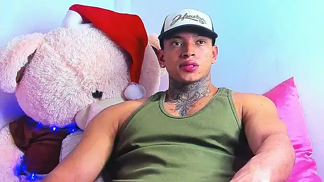 Snapshot of Stiven_collins chatting on 01-06-26, 06:17 Stiven collins online show from 01-06-26, 06:17