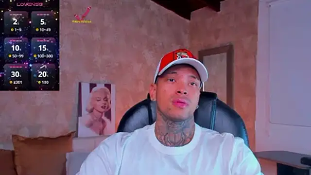 Snapshot of Stiven_collins chatting on 02-12-26, 12:33 Stiven collins online show from 02-12-26, 12:33