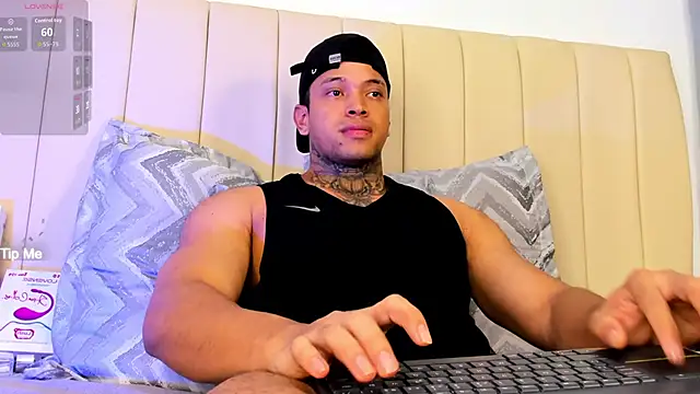 Snapshot of Stiven_collins chatting on 02-28-26, 04:46 Stiven collins online show from 02-28-26, 04:46